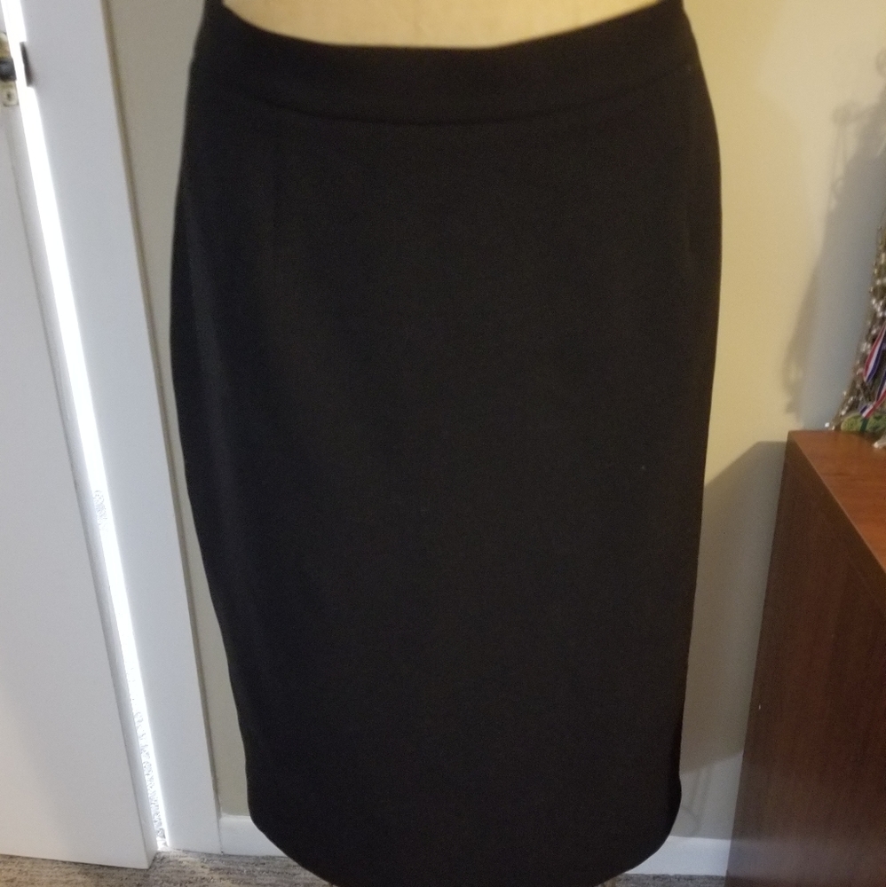 Jones New York Black crepe skirt 14W